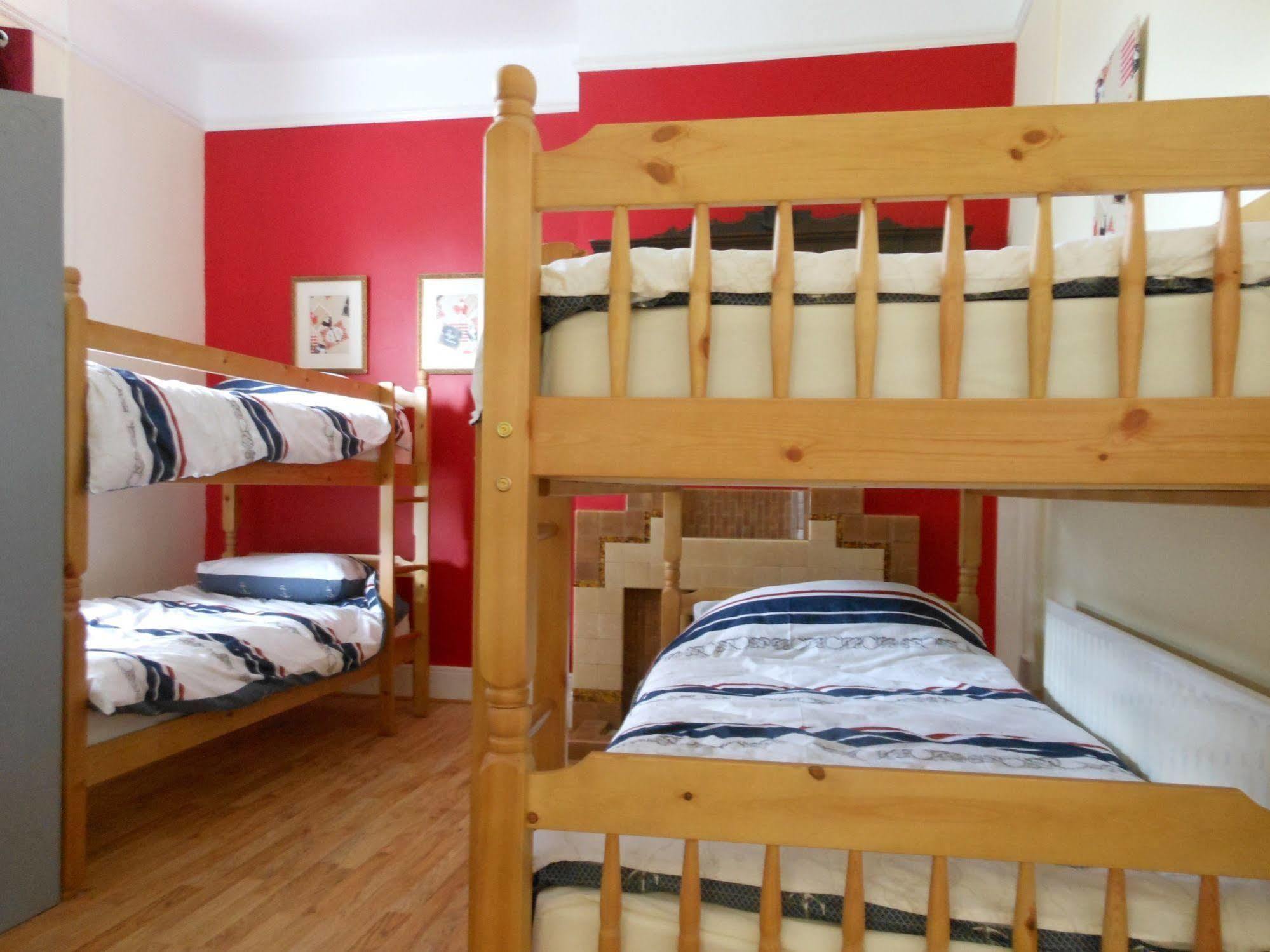 Loughcrew Megalithic Hostel Millbrook Экстерьер фото